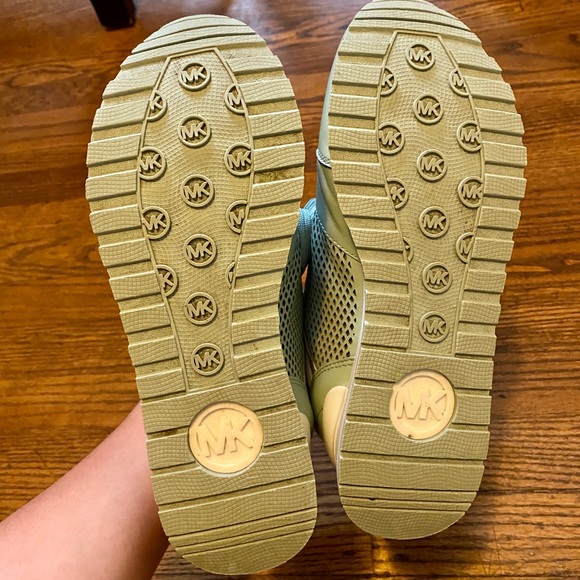🐞 MICHAEL Michael Kors sneakers 🐞 (2 for $50) - Picture 5 of 10